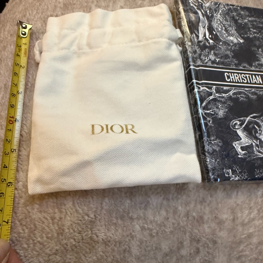 New Dior White Beauty Cosmetic Bag Set Makeup Pouch + Notebook - Picture 8 of 13